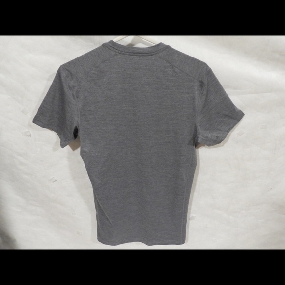 Nike gray t-shirt Size: Small - Picture 2 of 5